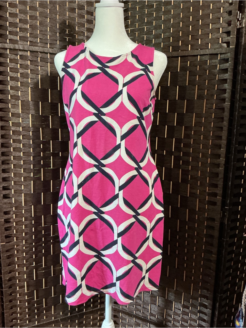 crown & ivy Fuchsia Geometric Midi Shift Dress